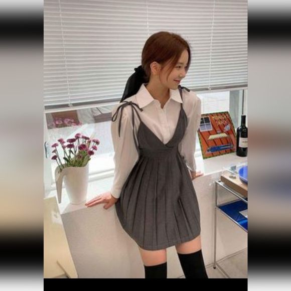 🎀 NEW Fashion Ladies Pleated Plain Pinafore Bib Sleeveless Mini Dress - Picture 3 of 6